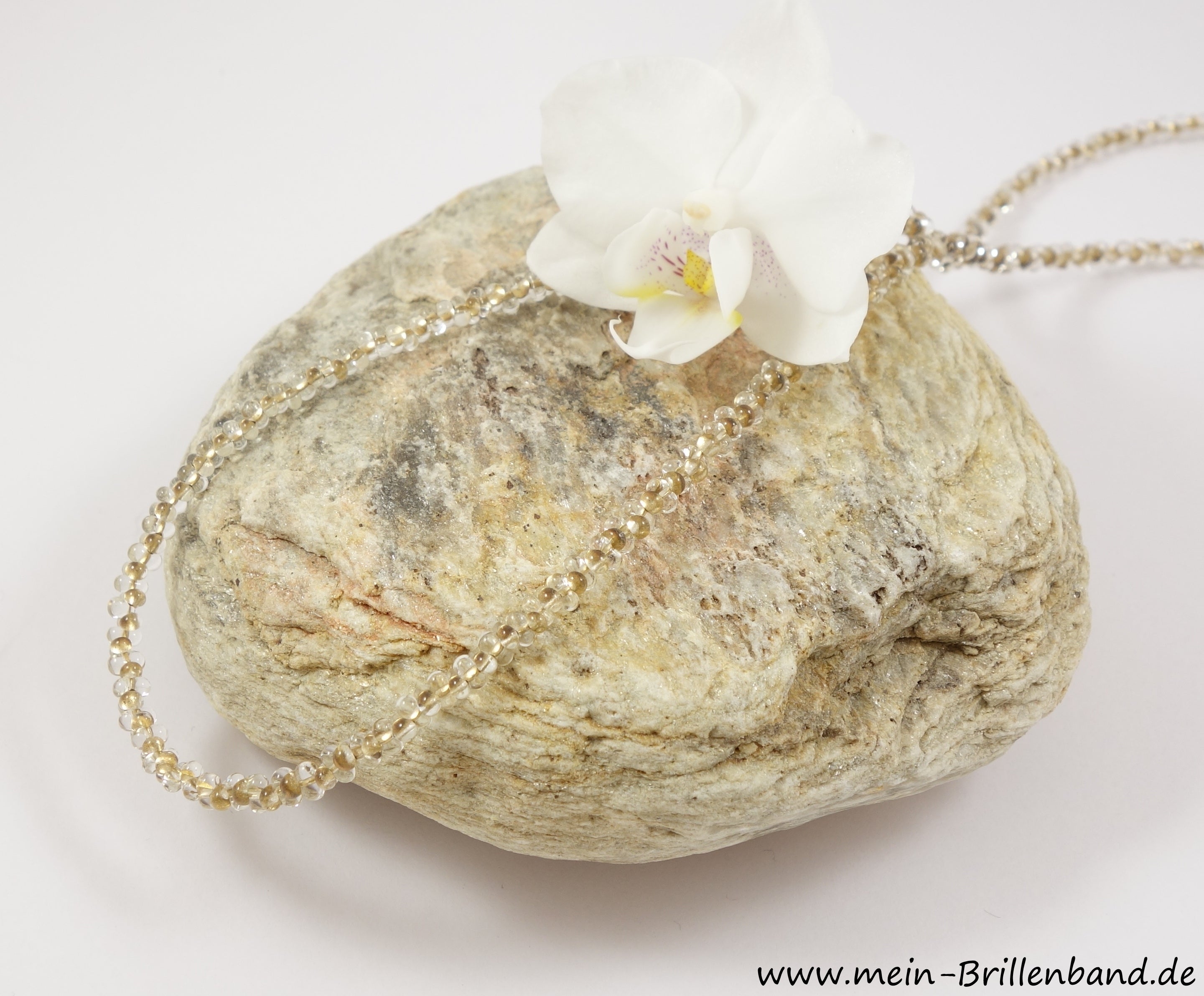 Brillenkette aus Farfalle-Perlen – Kristall Gold